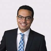 Jonathan Gad, Cfa
