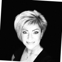 Laura Derosier