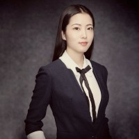 Alina Mengyu Zhang
