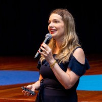 Lilian Elizabeth Menezes Bertolani