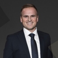 Lirim Hajrullahu, Mba