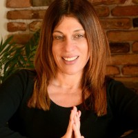 EINAT MANDEL
