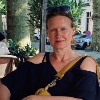 christel simons