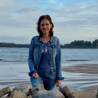 Annette Van Der Plas