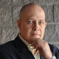 Jorge L. España