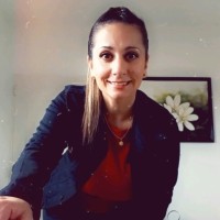 Andrea Yanina Minicucci