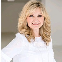 Annette White