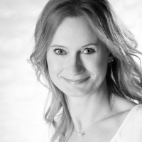 Elvira Carbonell-Moumoulidis