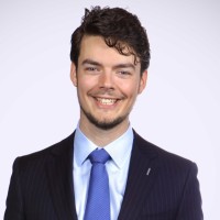 Tom De Roos, Cfa