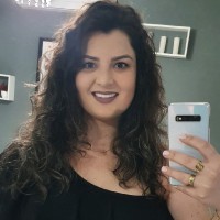Stefani De Souza Stedile