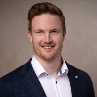 Dr. Tobias Hartl