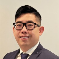 Kevin J Mui