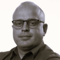 Tom Csikos