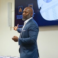 Mario Hicks