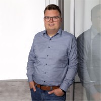 Jens R.