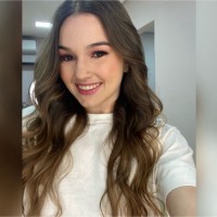 Júlia Medeiros