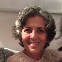 Lucy M. dos Santos
