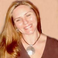 Csilla Almasy
