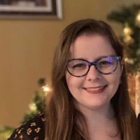 Amanda Oskam  (she/her/hers)