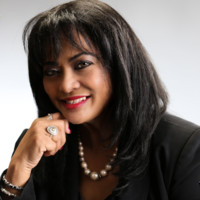 Nancy Hashem, Gri,Cbr