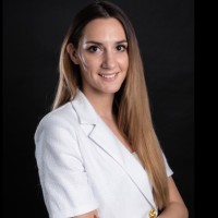 Laura László