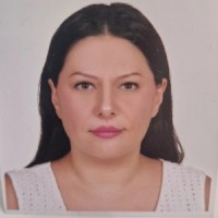 Özge Özbek