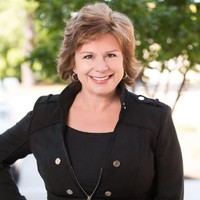 Lynn Mitchell
