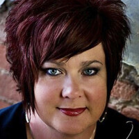 Kelly McCampbell