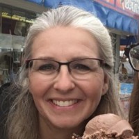 Angela Schelinske