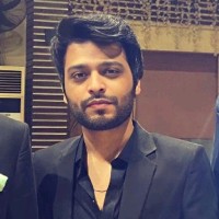 Umair Shakeel ⚡ UI/UX Designer Brand Designer