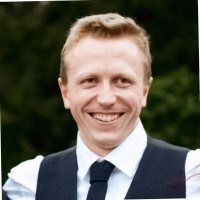 Gregor Eadie, Cfa