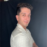 Roberto R.