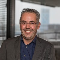 René Derksen Qc