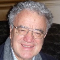 Clive Holmes