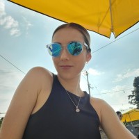Laura Gomez
