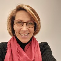 Bernadette Robert