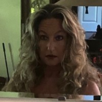 Julie Lynn