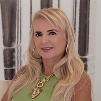Alessandra Almeida