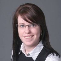 Kara Falise, Pe