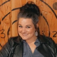 Amanda Stapleton