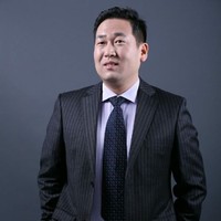 Wallis Wang
