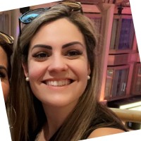 Claudia Neves