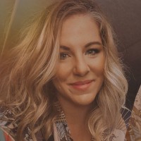 Desiree Gust