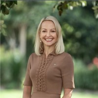 Simone Howell