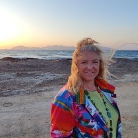 Julie Gallagher