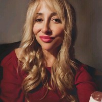 Elena L.