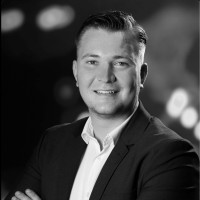 Derrick Pul