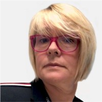 Dr. Gaby Henze