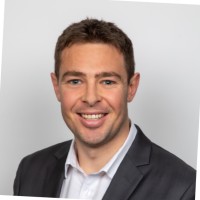 Paul Burns, Cfa