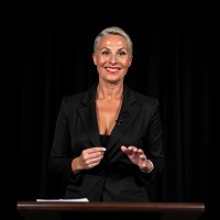 Kelly Segat (she/her)